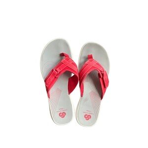 Clarks Deep Pink Cushioned Slip on Sandal